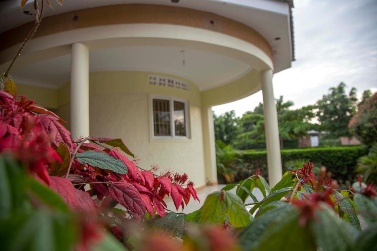 The Sparrow Hotels Soroti Exteriör bild